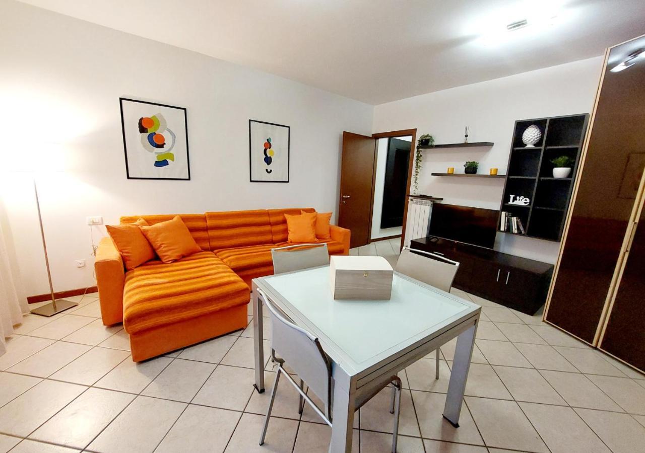 Monolocale-7 Minuti Da Bergamo, 10 Minuti Milan Bergamo Airport Apartamento Gorle Exterior foto